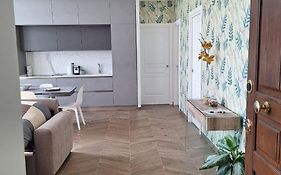 Alocasia Luxury Stay